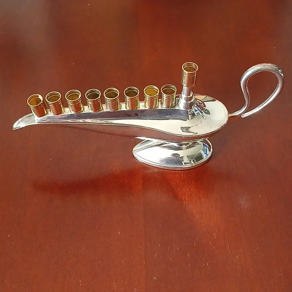 Vintage Hanukkah Menorah Genie Lamp - Picture 1 of 5